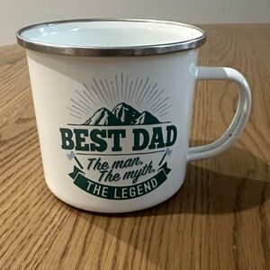 Enamel Mug with Green 'Best Dad' Design